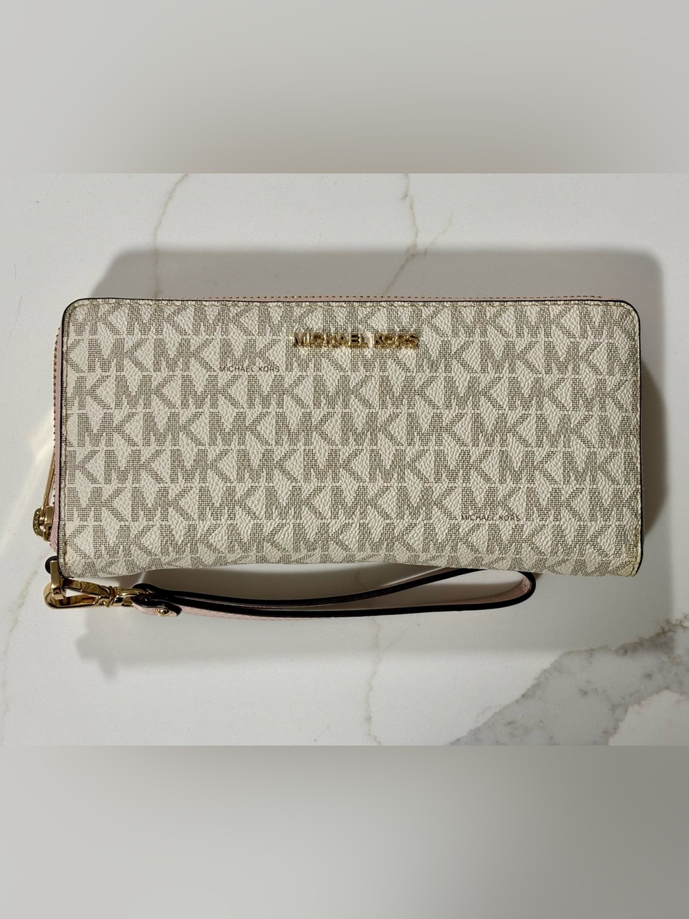 Michael Kors Jet Set Travel Large Continental wristlet
